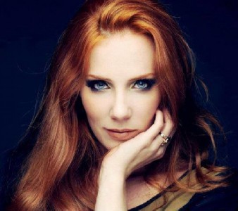 Simone Simons